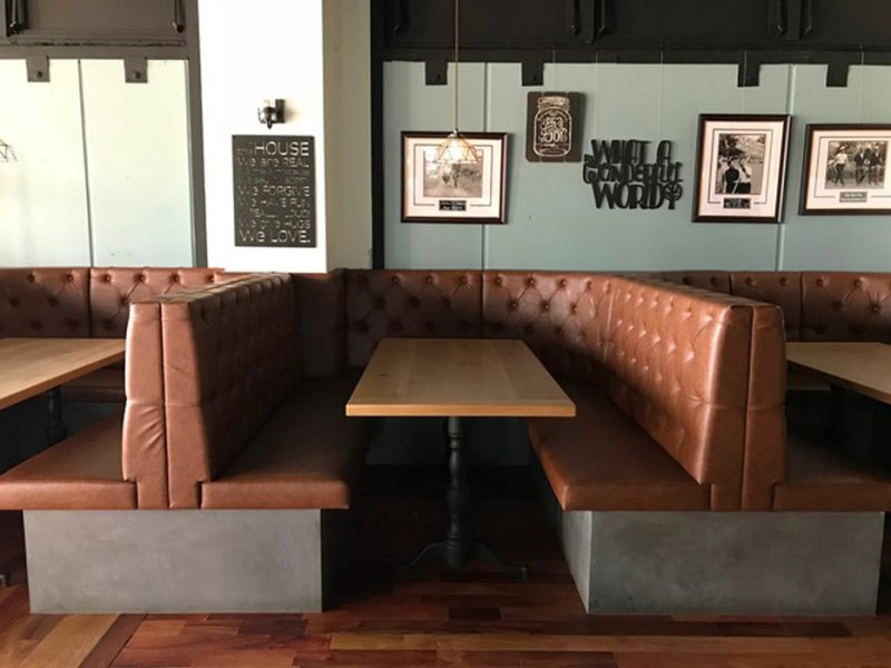 부스형 소파 좌석