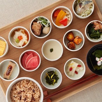 「오반자이 12가지 정식」